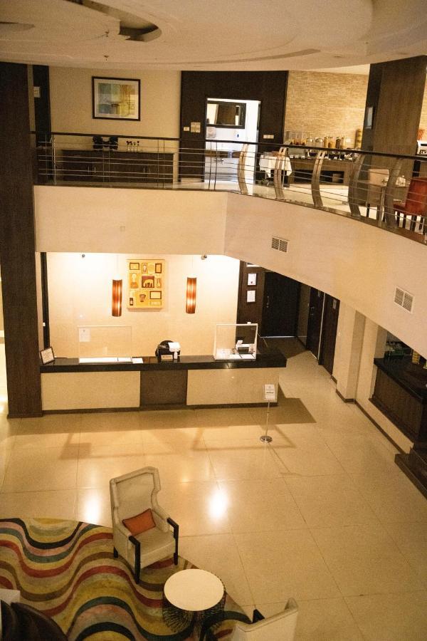 Acacia Premier Hotel Kisumu Exterior photo