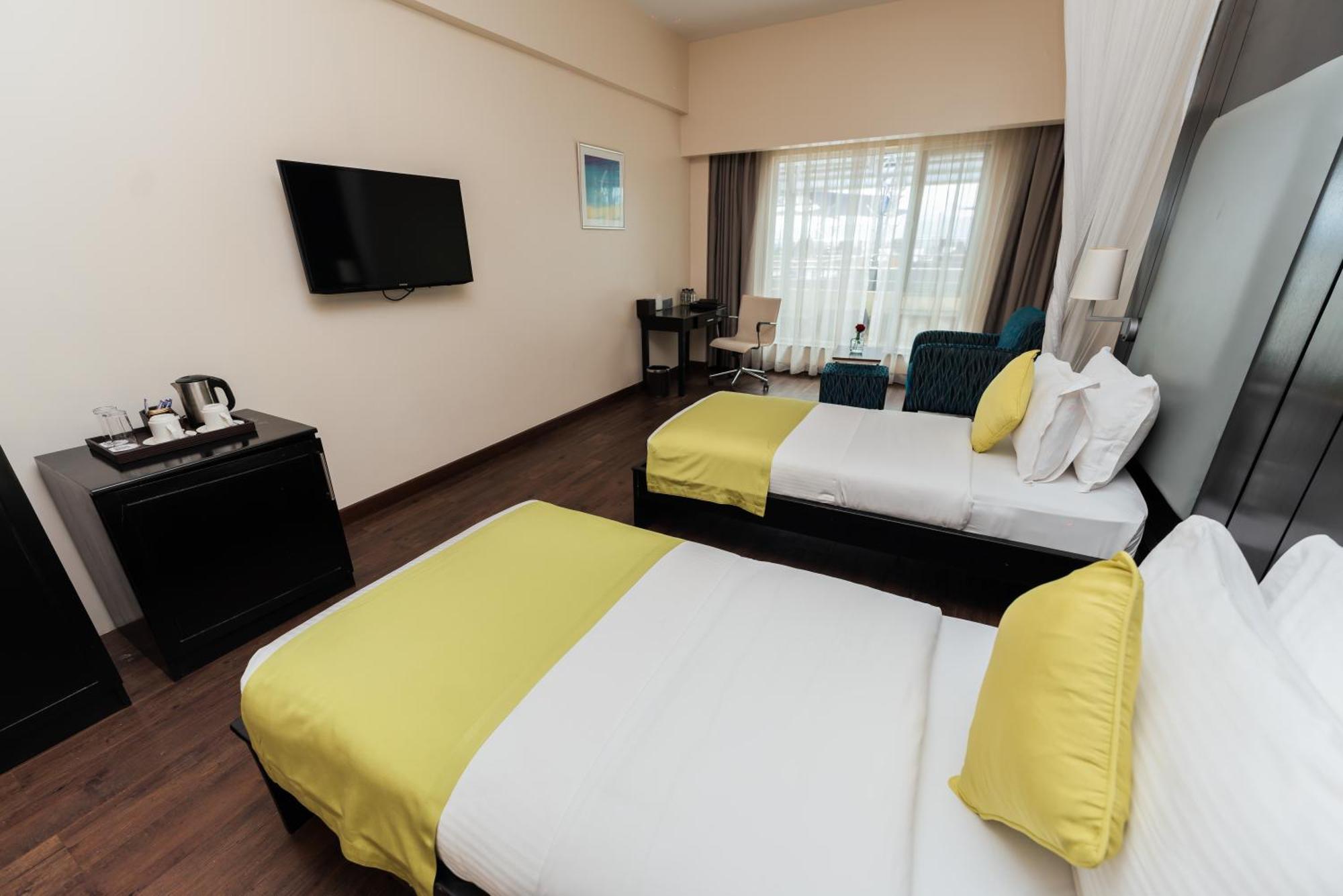 Acacia Premier Hotel Kisumu Exterior photo